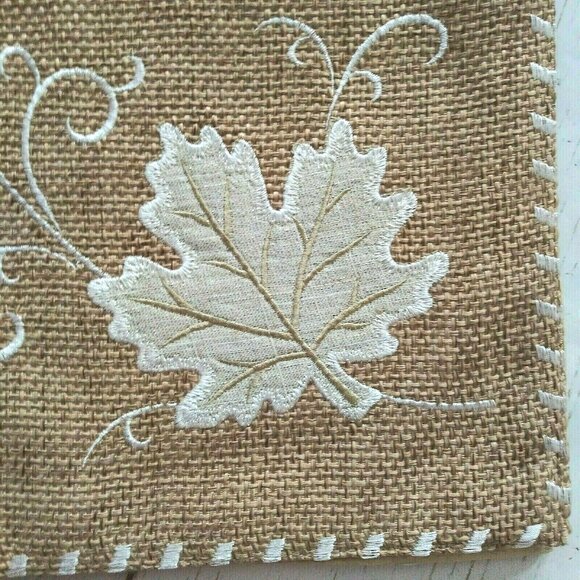 Wellesley Manor Harvest Table Runner 14x72 Applique Embroidery Lined Nice - Picture 3 of 5